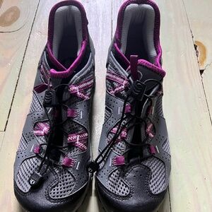 Like new pearl Izumi, size 40